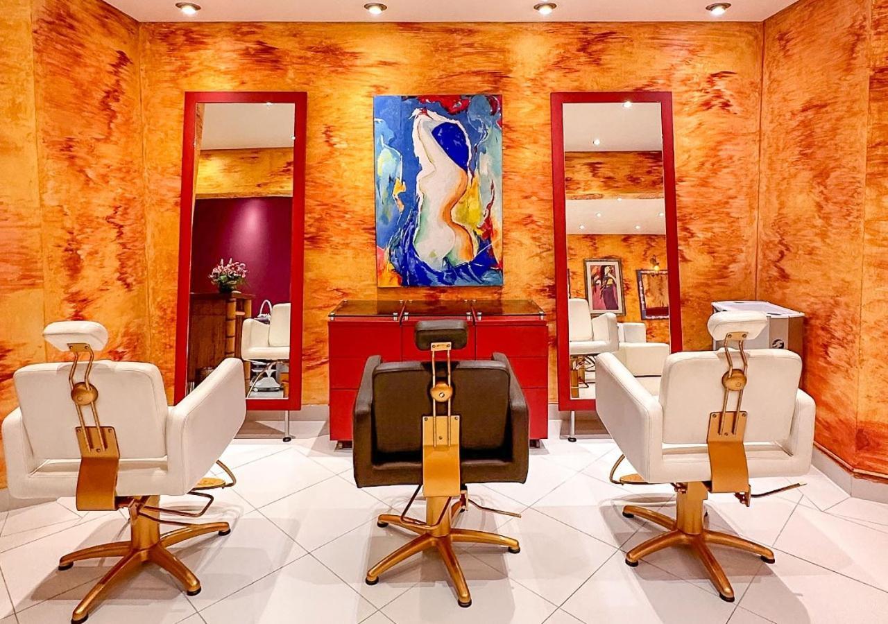Dpny Beach Hotel & Spa Ilhabela Exterior photo A hair salon in the United States
