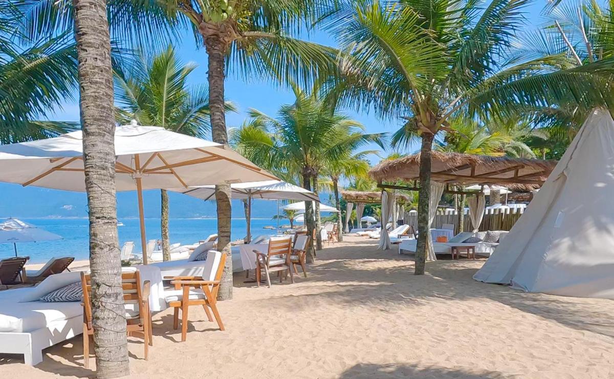 Dpny Beach Hotel & Spa Ilhabela Exterior photo Beach at the InterContinental Resort