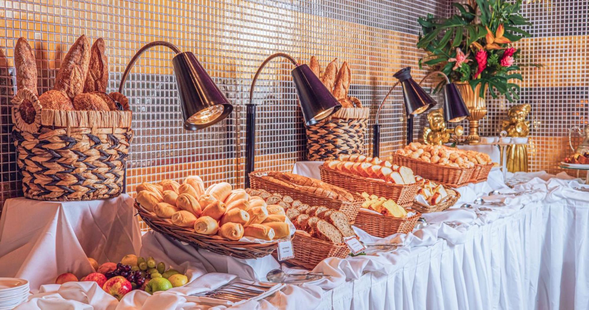 Dpny Beach Hotel & Spa Ilhabela Exterior photo A buffet at a hotel